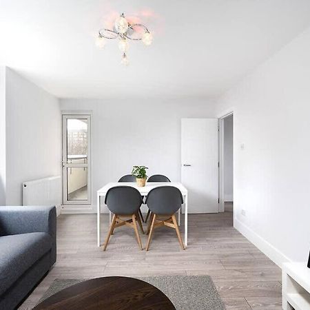 Charming Apartment In The Pleydell Estate Londra Esterno foto