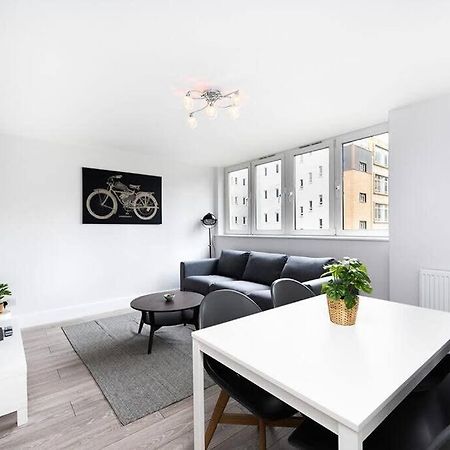 Charming Apartment In The Pleydell Estate Londra Esterno foto