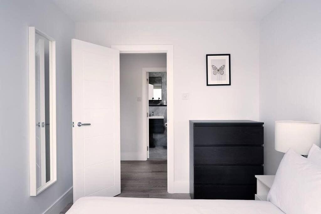 Charming Apartment In The Pleydell Estate Londra Esterno foto