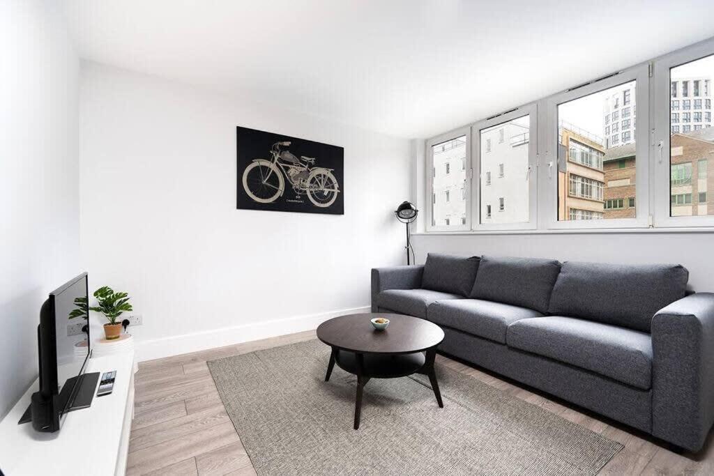 Charming Apartment In The Pleydell Estate Londra Esterno foto