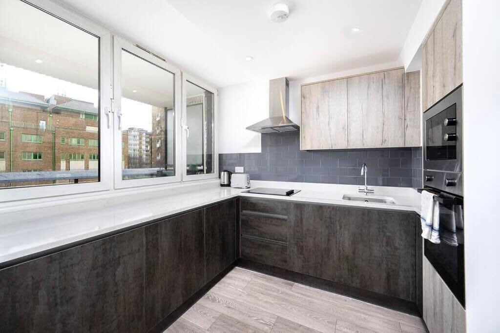 Charming Apartment In The Pleydell Estate Londra Esterno foto