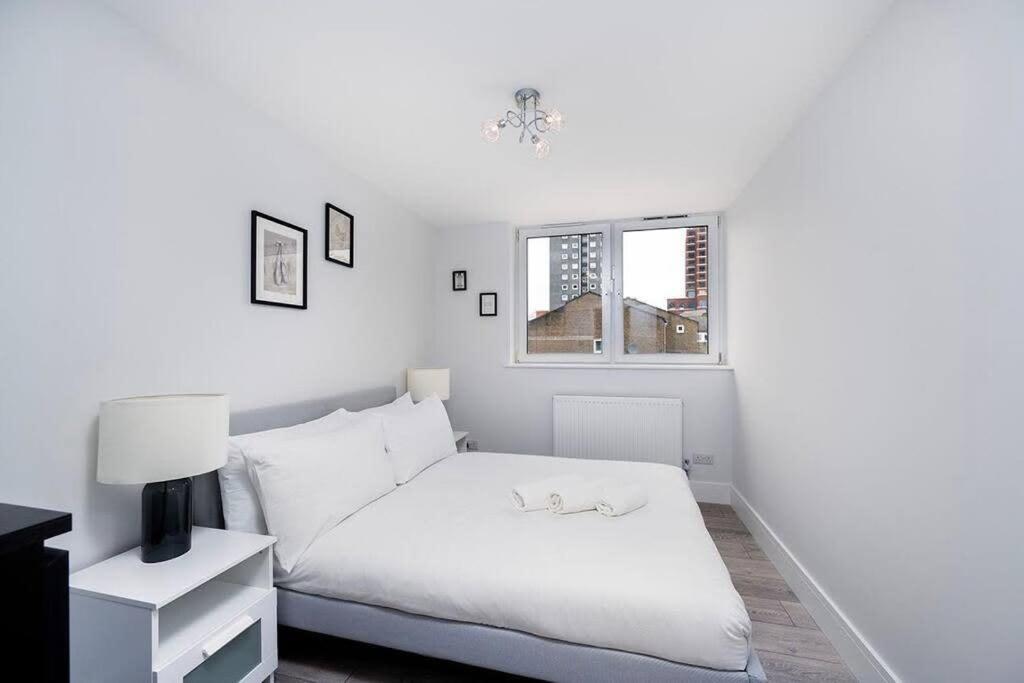 Charming Apartment In The Pleydell Estate Londra Esterno foto